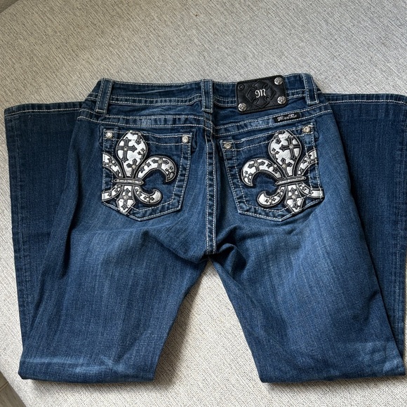 Miss Me Jeans - Picture 2 of 8